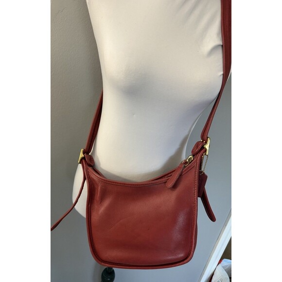 Coach vintage Janice Legacy Soho Red Leather Bucket Duffle Shoulder Bag # 9950 - Picture 4 of 15